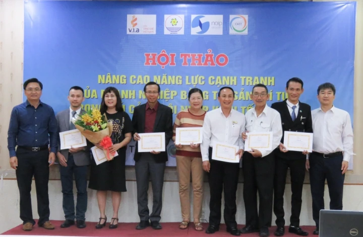 Hoạt động Luật